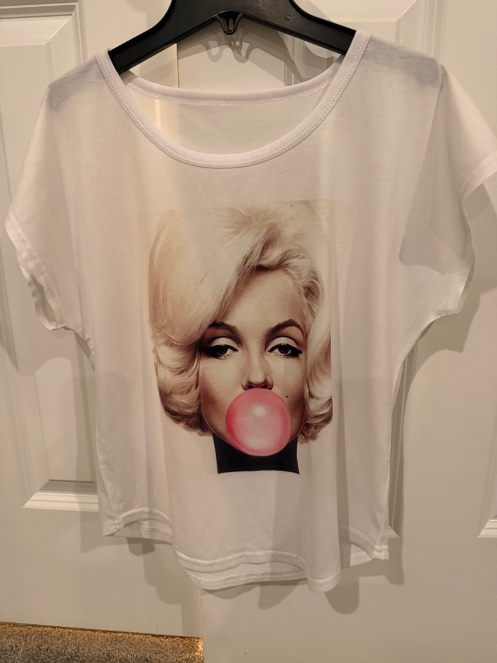 Marilyn Monroe white wide neck tshirt Medium